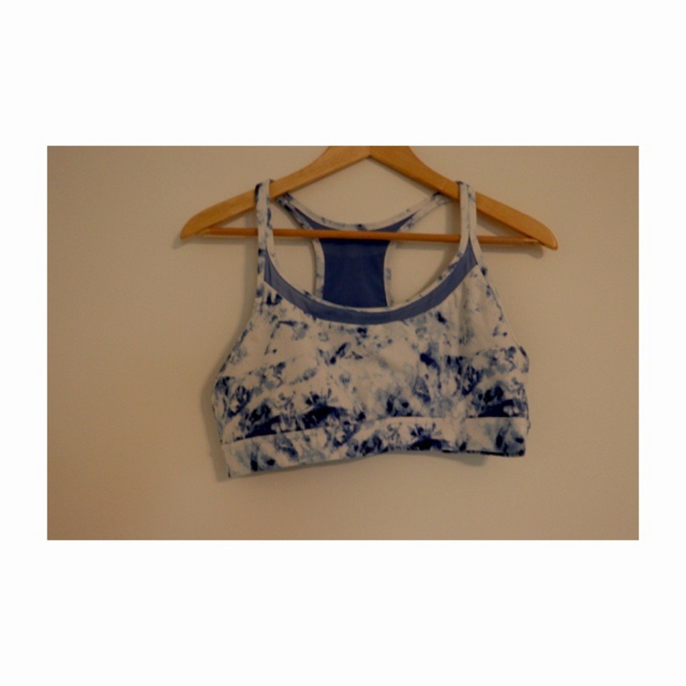 Sports bra